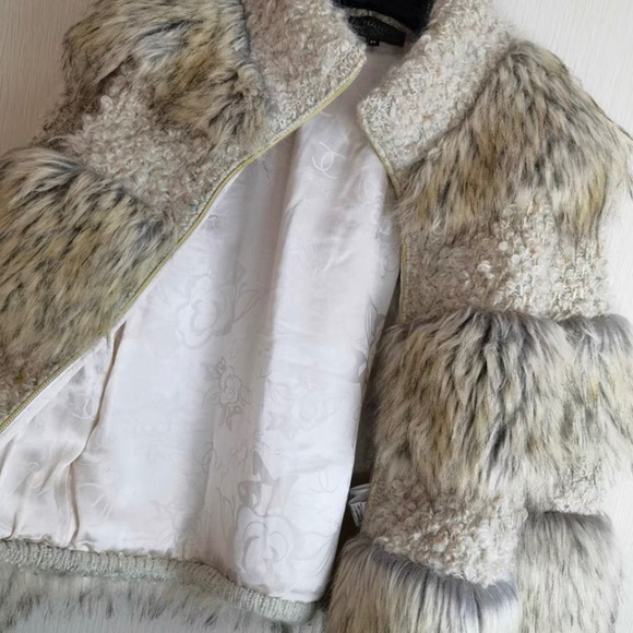 Chanel Fur Jacket - Picture 5 of 6